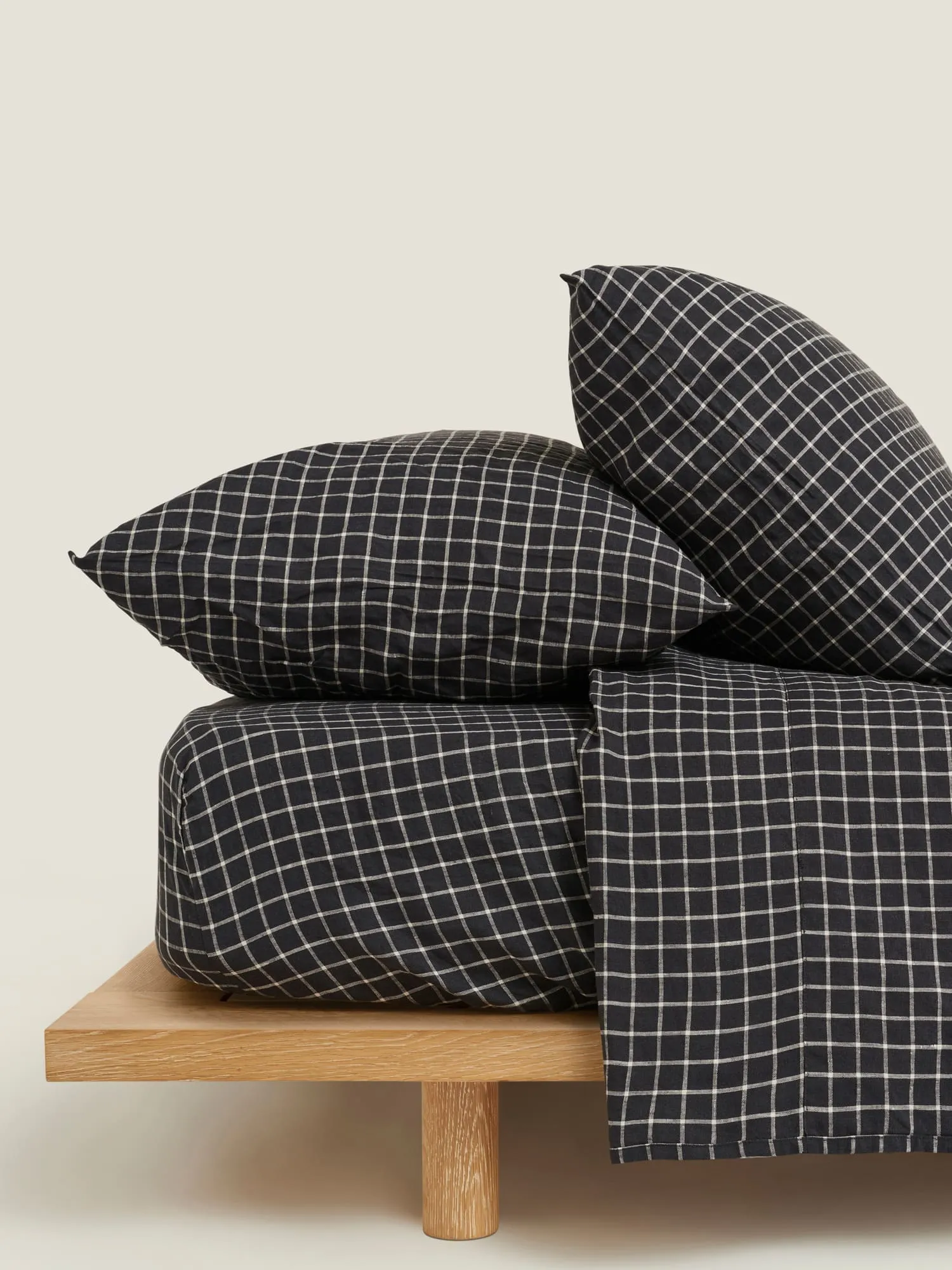 100% Linen Sheet Set in French Navy