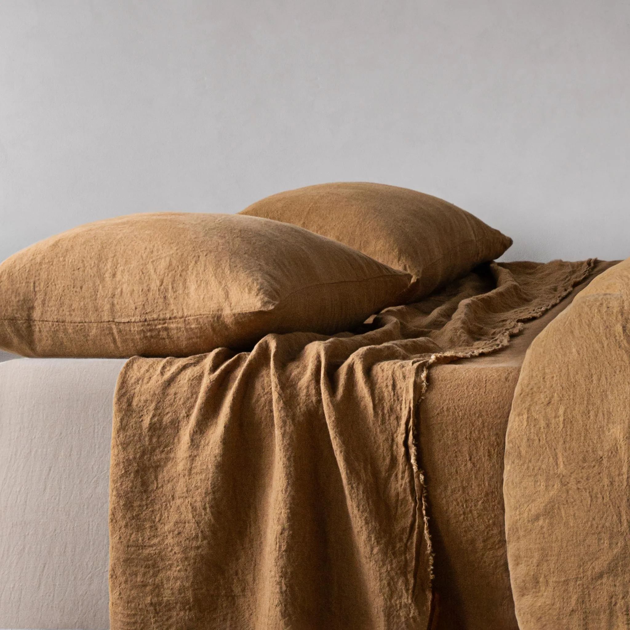 Basix Linen Pillowcase - Russo