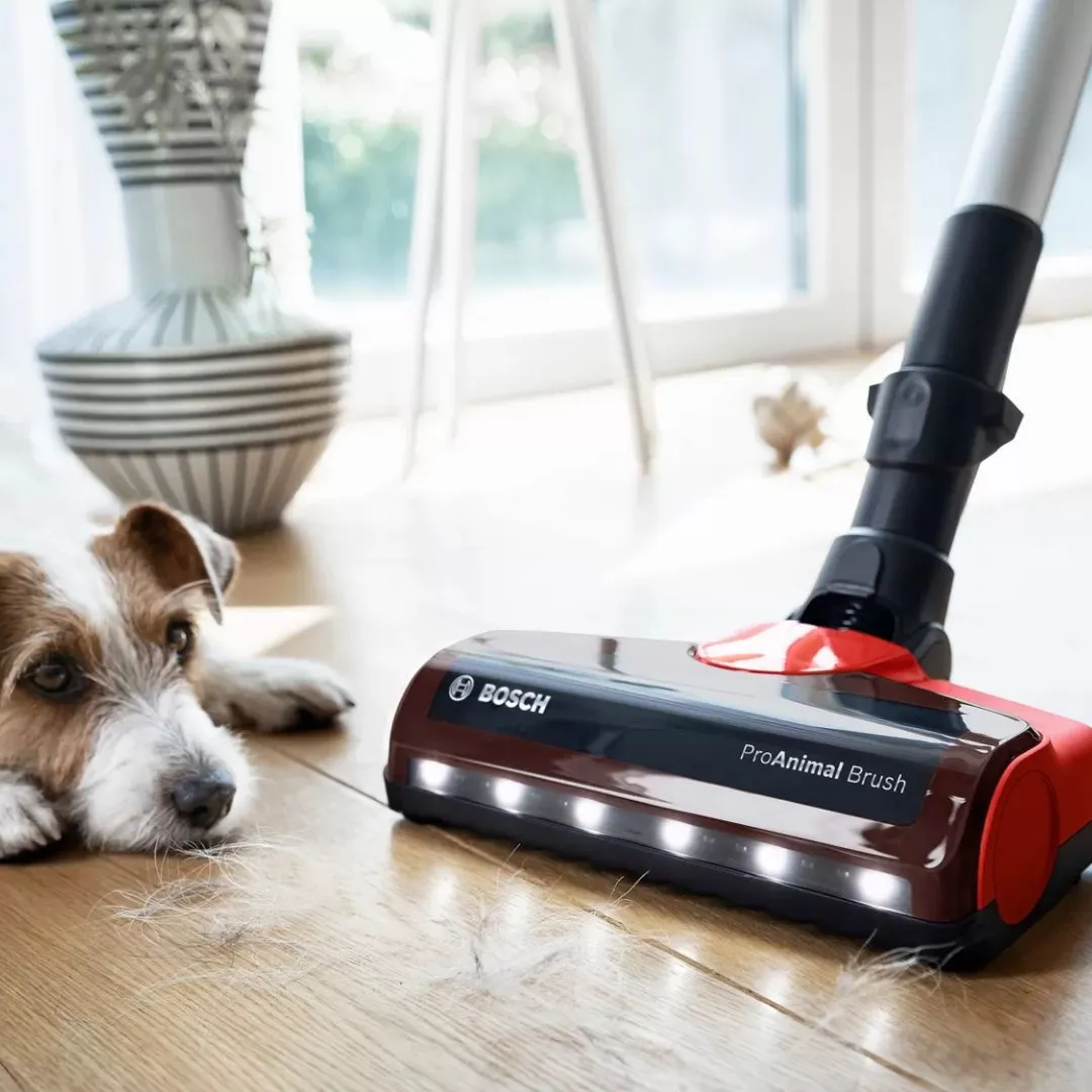 Bosch BBS711ANM Unlimited 7 ProAnimal Rechargeable Vacuum Cleaner (Red)