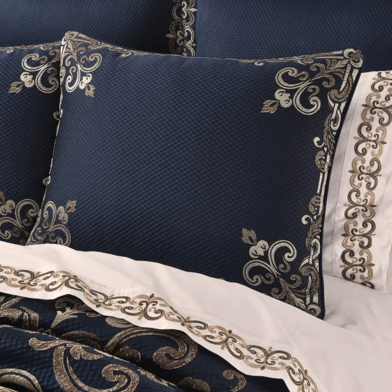 Caruso Comforter Set