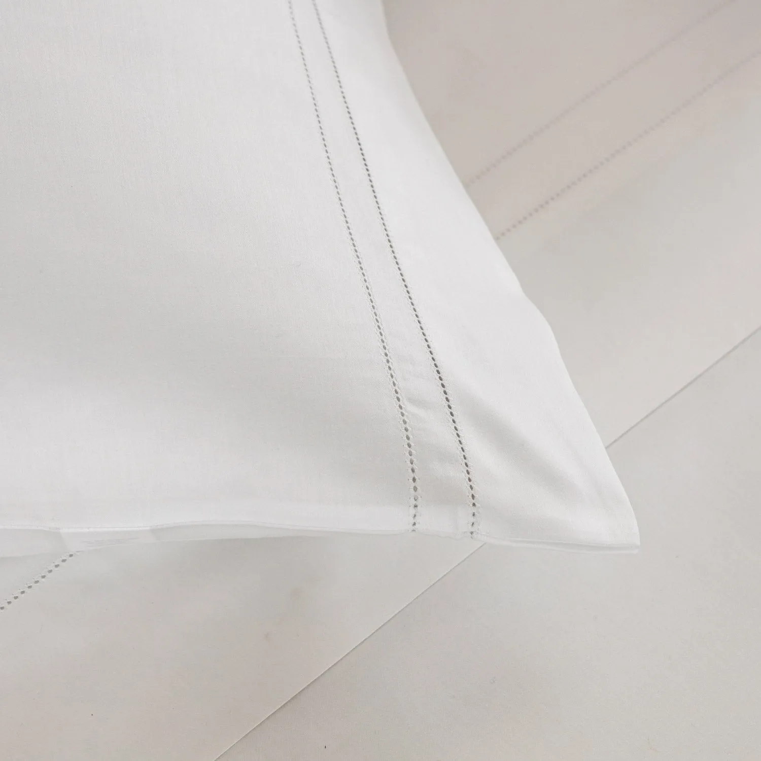 Doppio Ajour Pillowcase