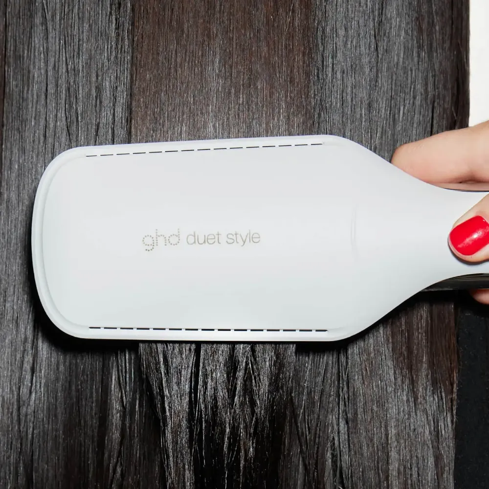 ghd DUET STYLE HOT AIR STYLER IN WHITE