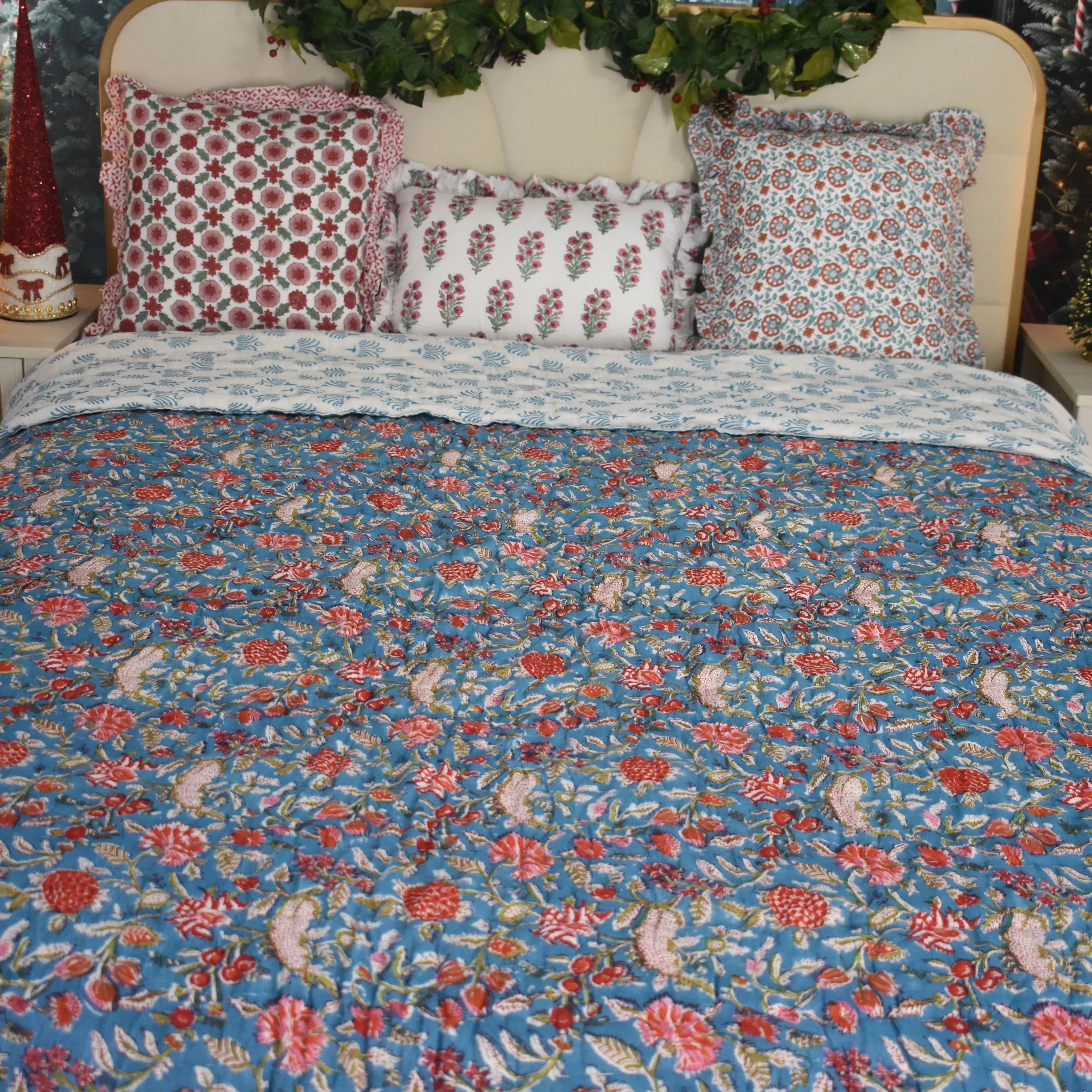 Handblock Printed Cotton Quilt - Blue / Red (Queen)