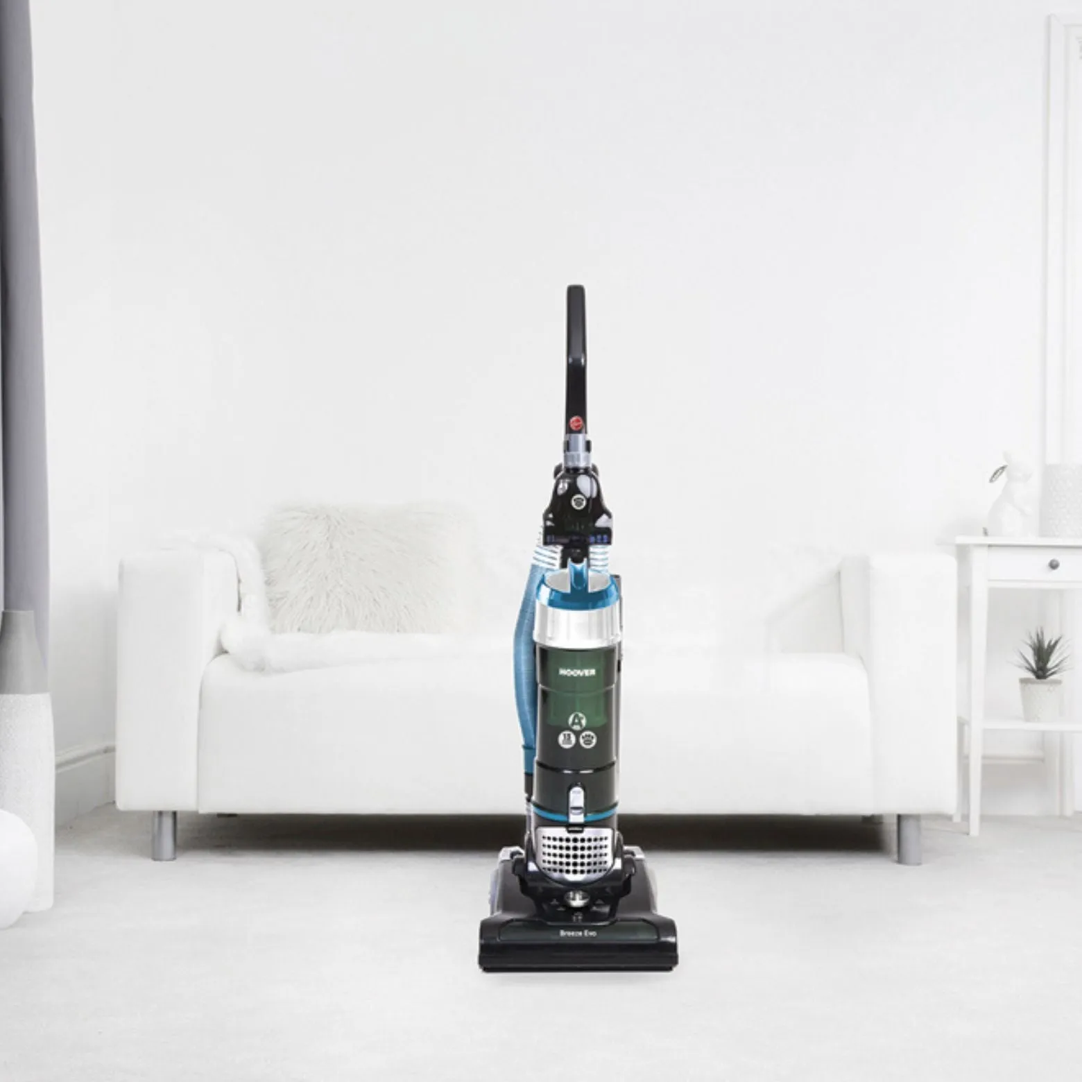 Hoover Upright Vacuum Cleaner - Breeze Evo