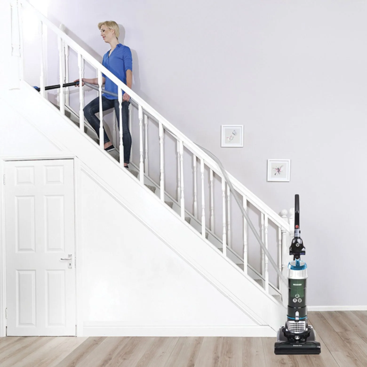 Hoover Upright Vacuum Cleaner - Breeze Evo