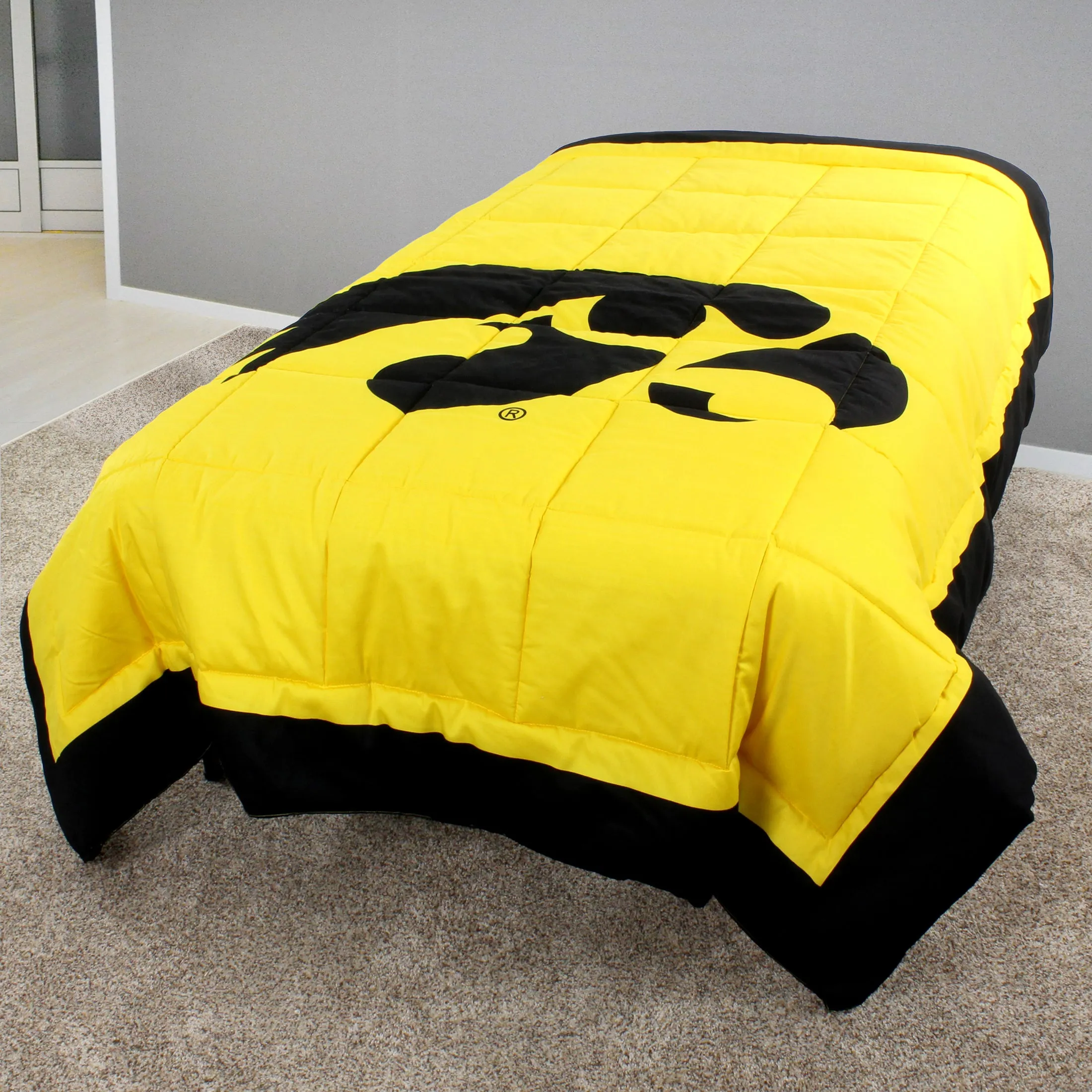 Iowa Hawkeyes 2 Sided Big Logo Light Comforter