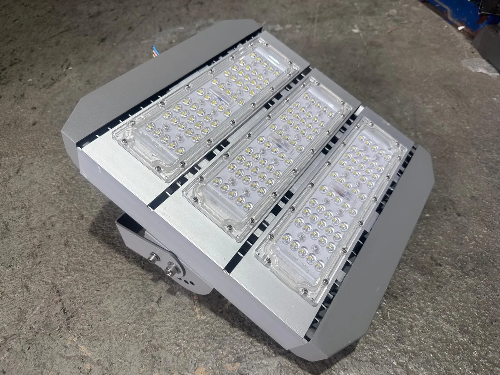 Kipor LED Tower Light 150W | Model : LED-YMT-150W