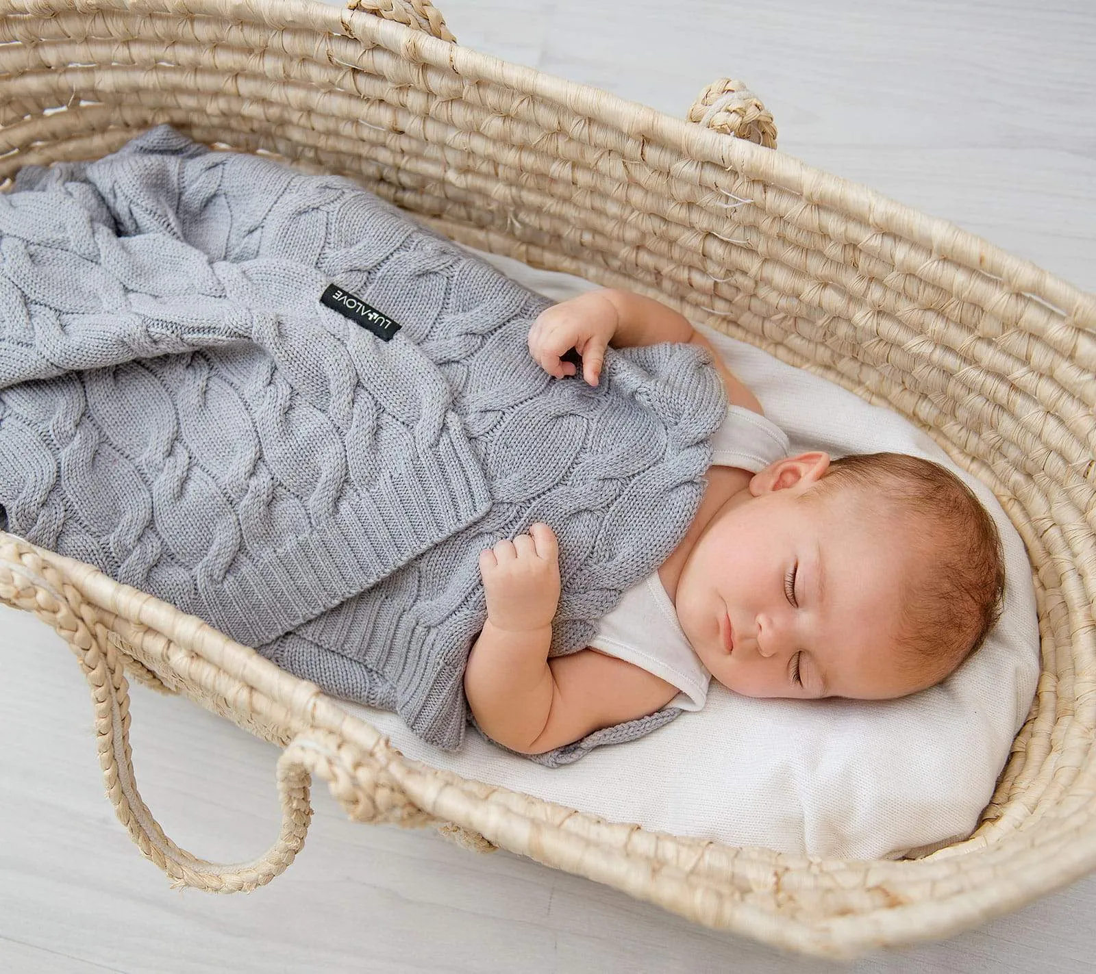 Lullalove Premium Merino Baby Blanket