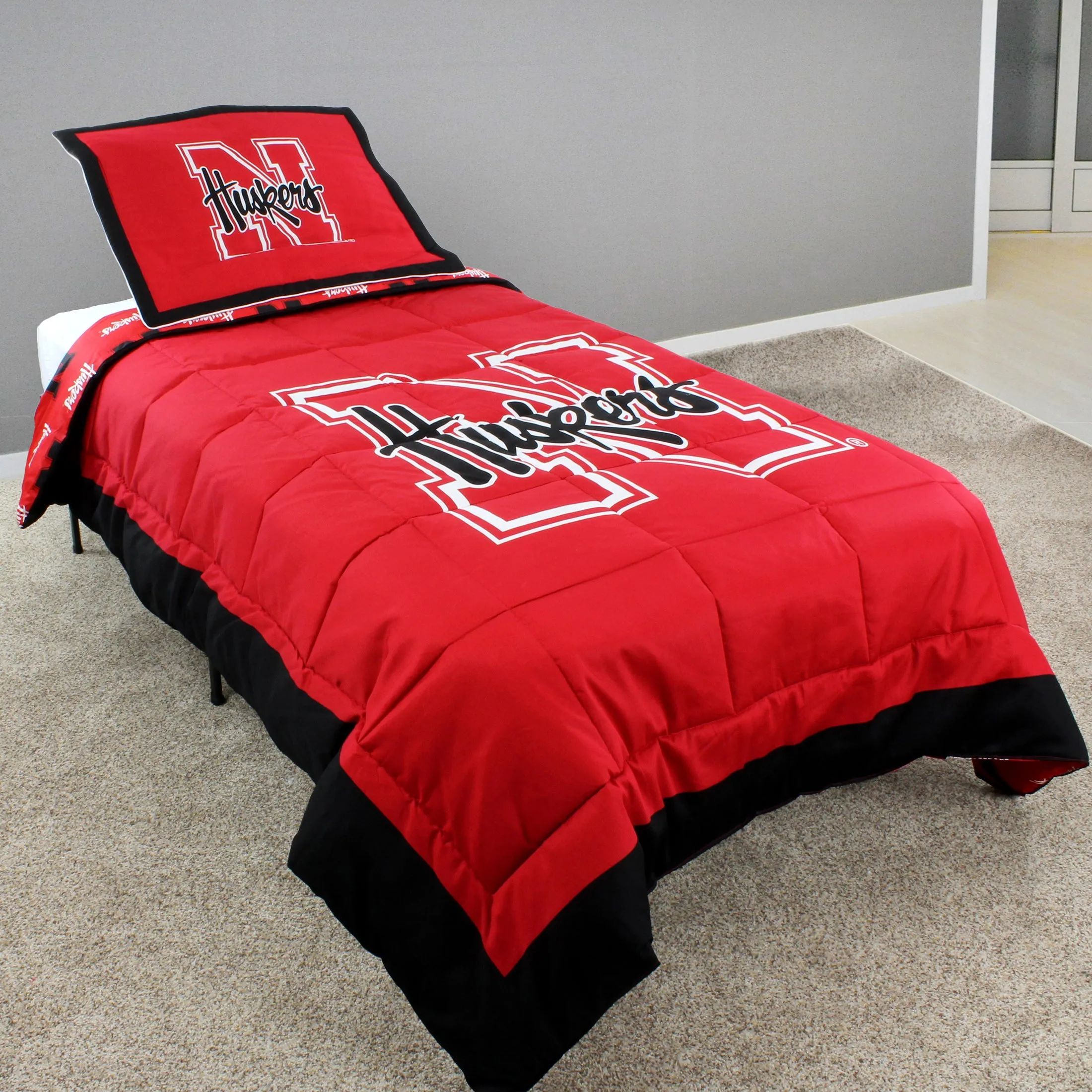 Nebraska Huskers Reversible Cotton Comforter Set