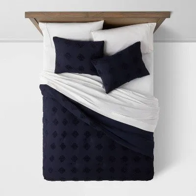 New - Full/Queen Tufted Diamond Crinkle Comforter & Sham Set Navy - Threshold